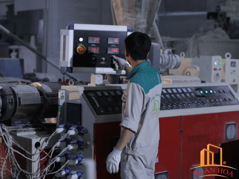Quy trình sản xuất tấm ốp nhựa PVC Ngân Hoa