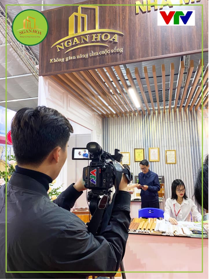 Hình ảnh Ngân Hoa trên đài truyền hình Việt Nam VTV